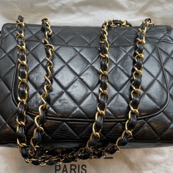 CHANEL vintage jumbo shoulder bag - Picture 3 of 8